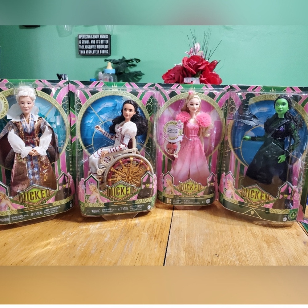 Wicked movie Dolls (4 set) MISPRINT